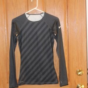 Nike Pro long sleeve dry fit XS